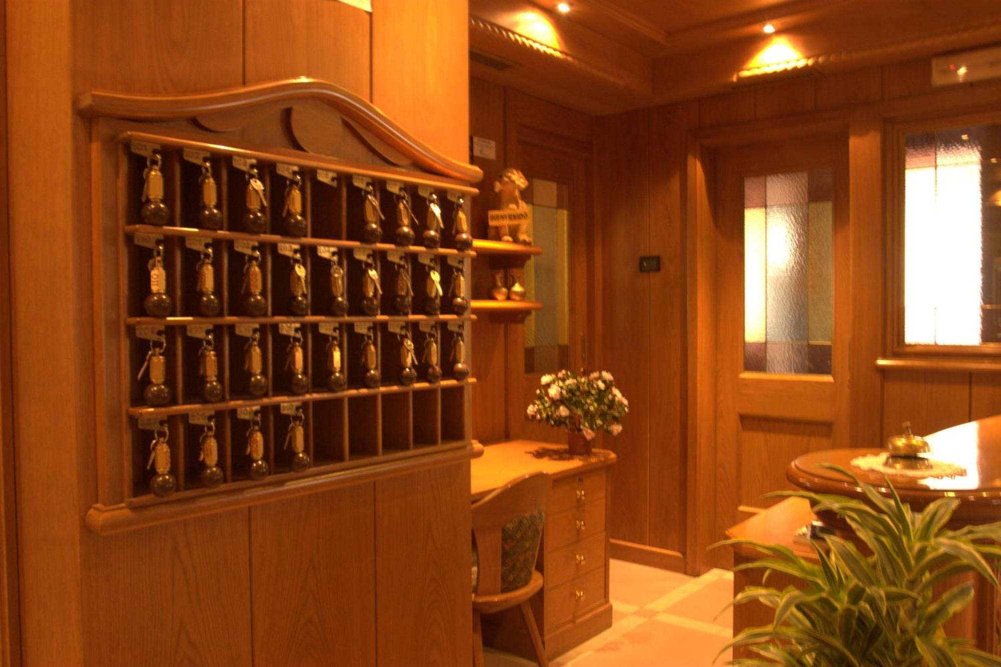 Hotel Denny Pinzolo Dış mekan fotoğraf
