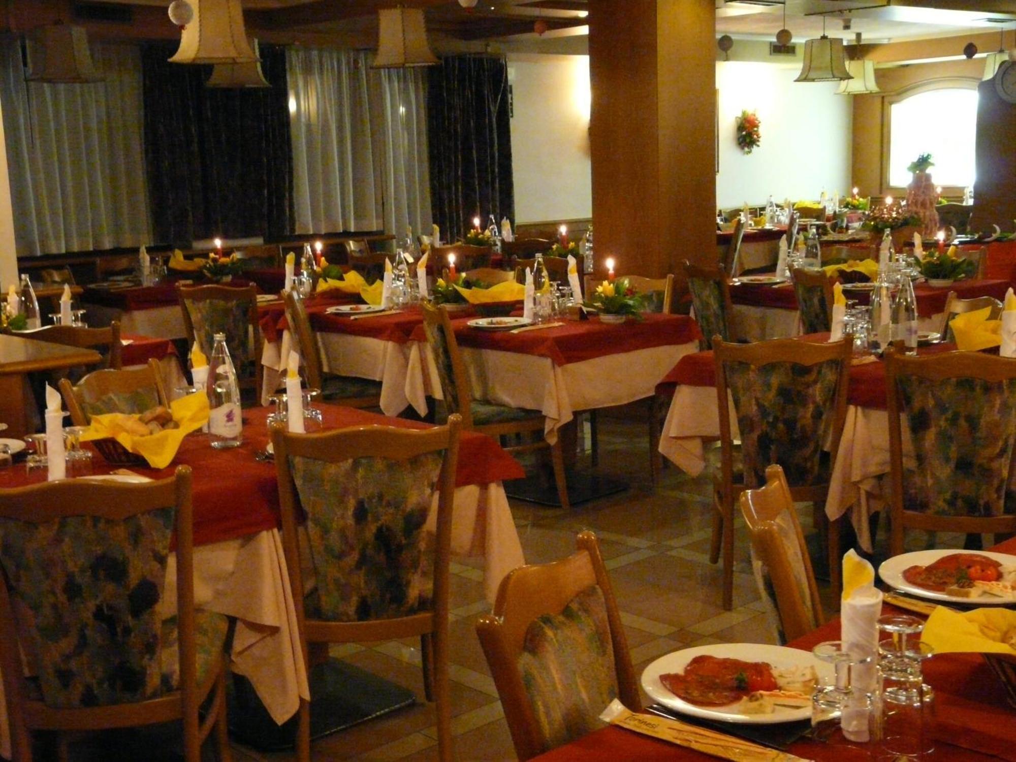 Hotel Denny Pinzolo Dış mekan fotoğraf